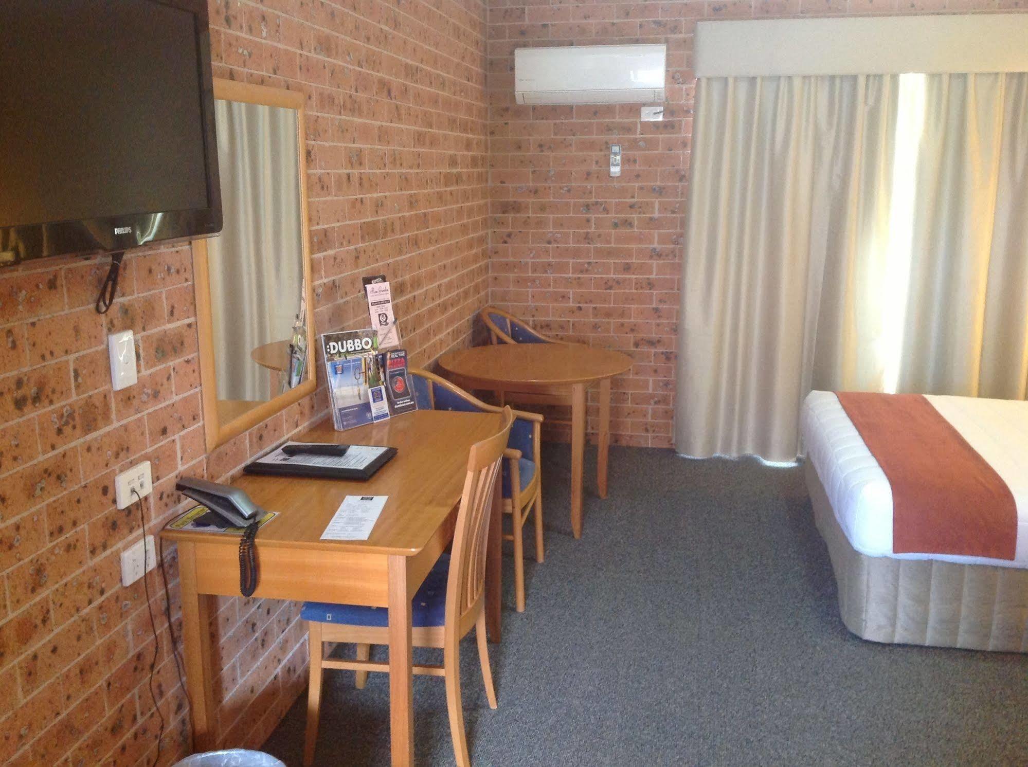 Akuna Motor Inn And Apartments Dubbo Exteriör bild