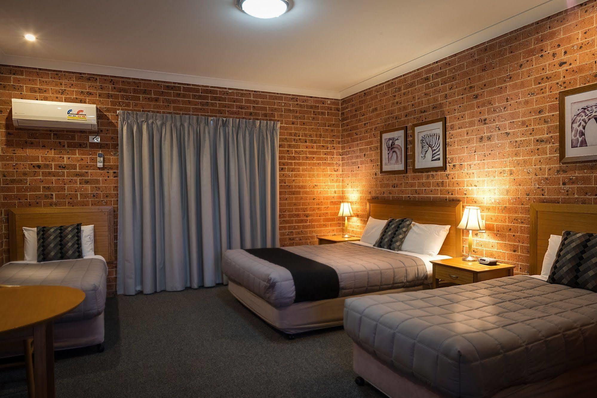 Akuna Motor Inn And Apartments Dubbo Exteriör bild
