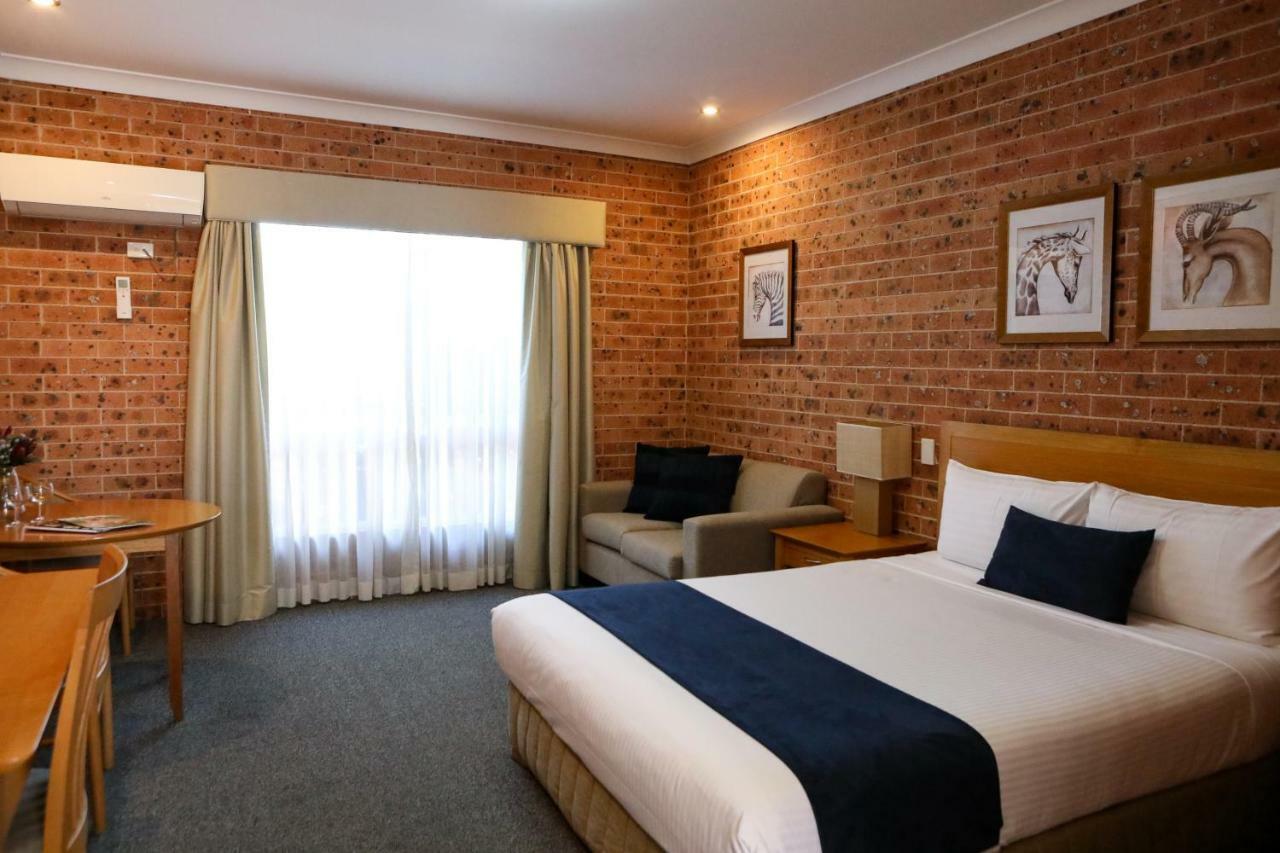 Akuna Motor Inn And Apartments Dubbo Exteriör bild